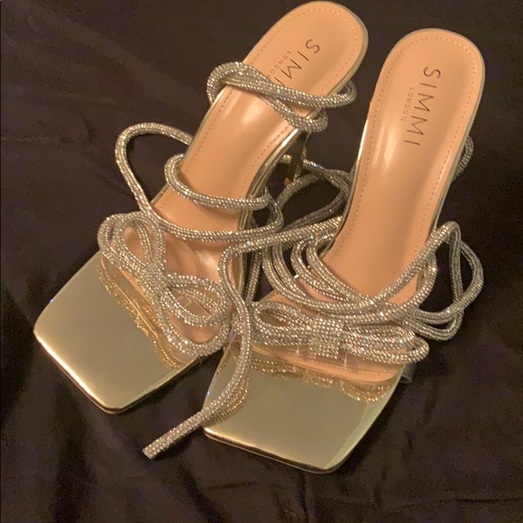 Shoes - Picture 2 of 2